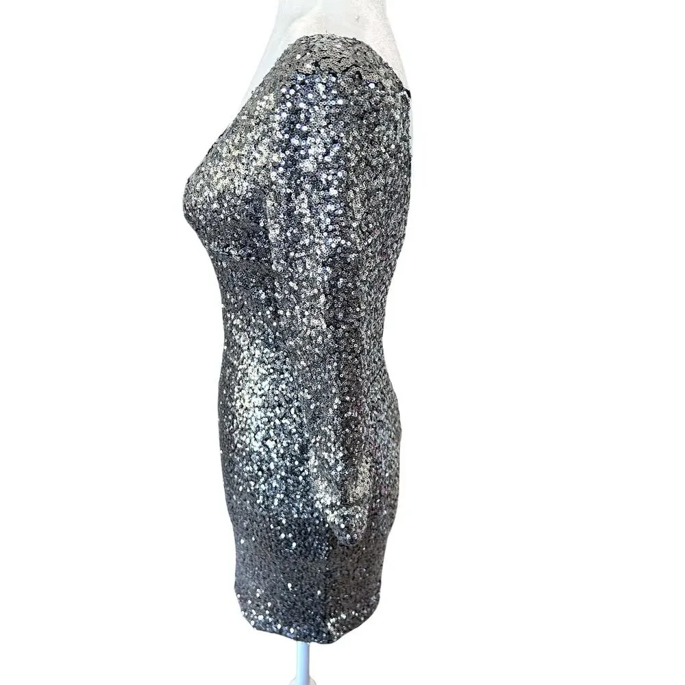 Windsor Sequin Dress Womens Small Silver Mini‎ Bodycon NYE Holiday Glam Party